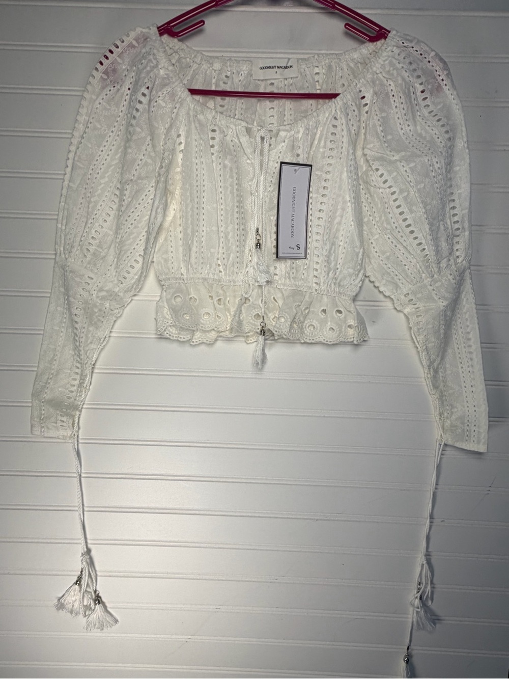 NWT Goodnight Macaroon White Eyelet Lace Crop Top Peasant Blouse Size Small